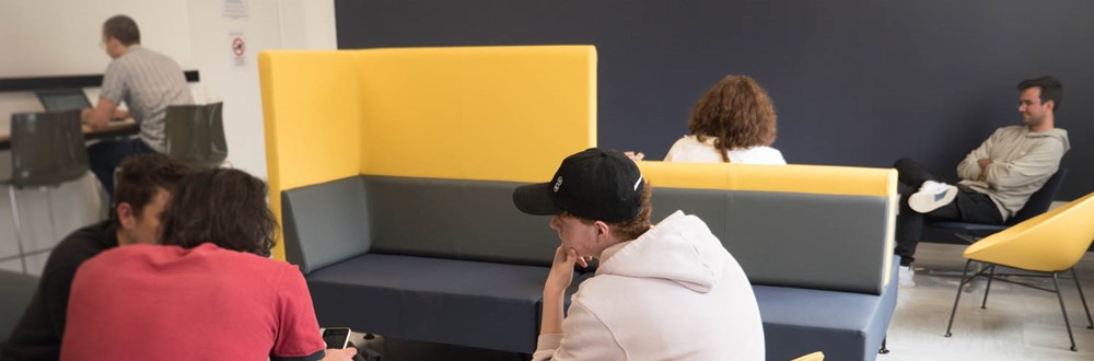 L’illusion légale : comment les réseaux clandestins transforment l’identité pour accéder à l’asyle